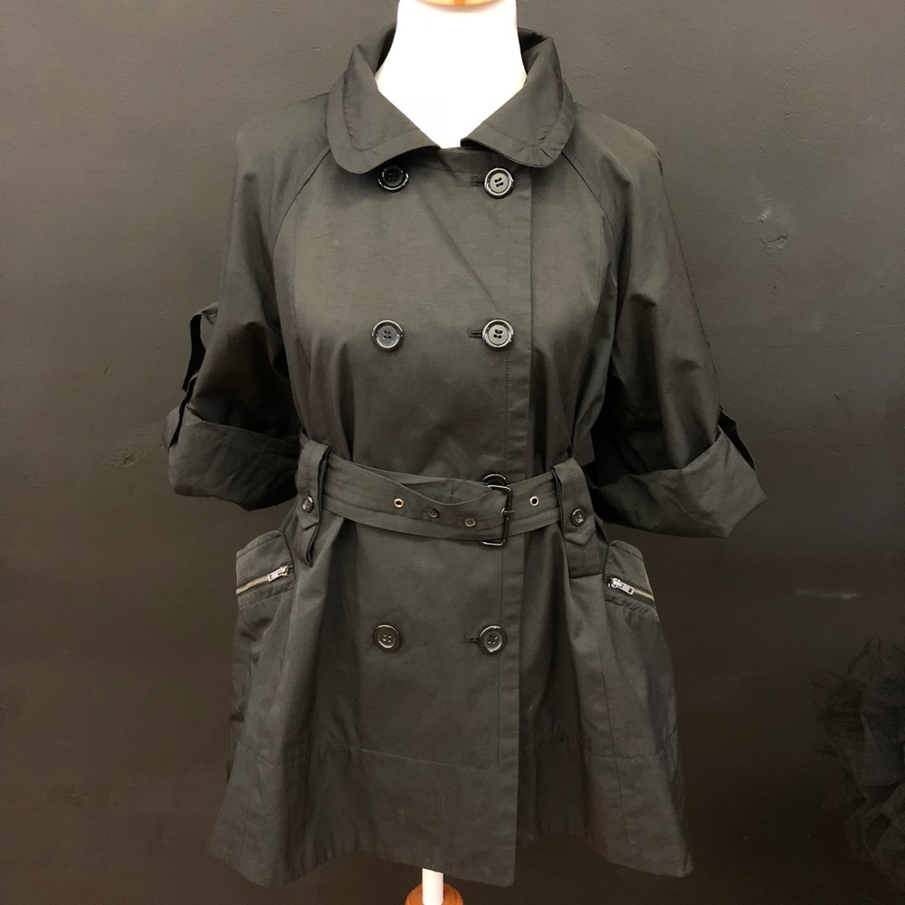 Cute Short Black Trench Coat With Peter Pan Collar